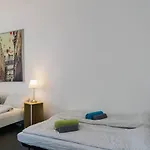 Apartment With 3 Bedroom +1.5 Bthrm +A/C In Prenzlauer Berg