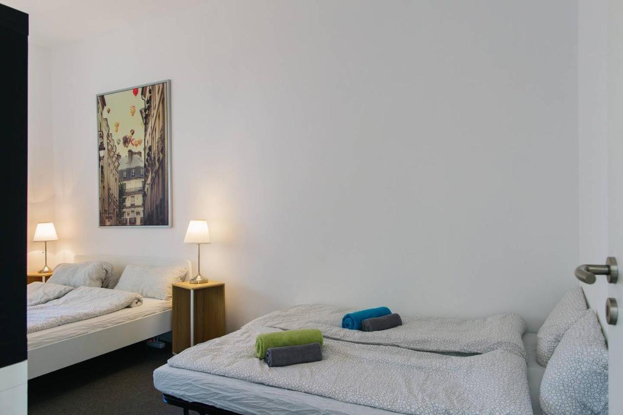 With 3 Bedroom +1.5 Bthrm +a/c In Prenzlauer Berg *