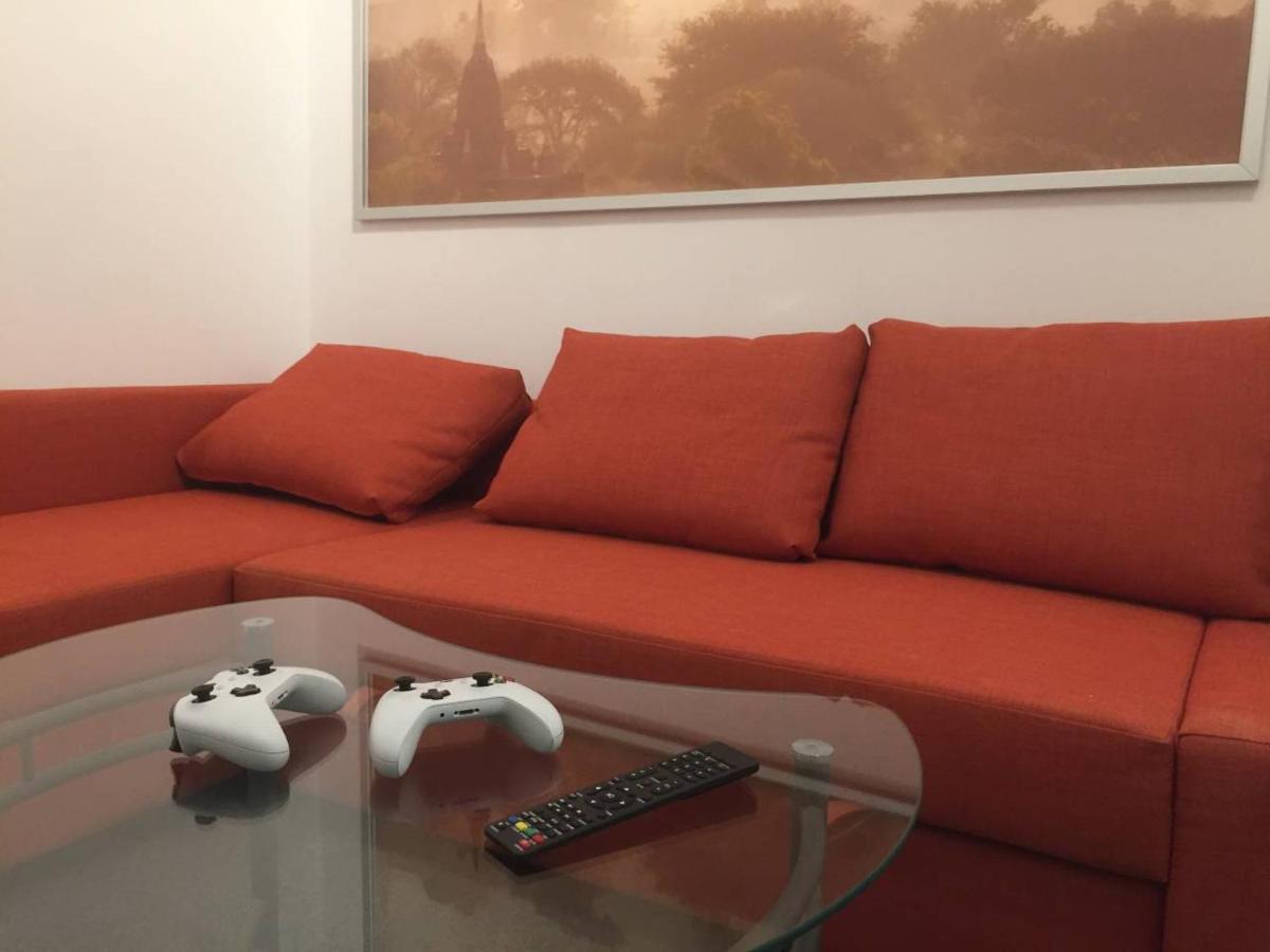 With 3 Bedroom +1.5 Bthrm +a/c In Prenzlauer Berg Berlino