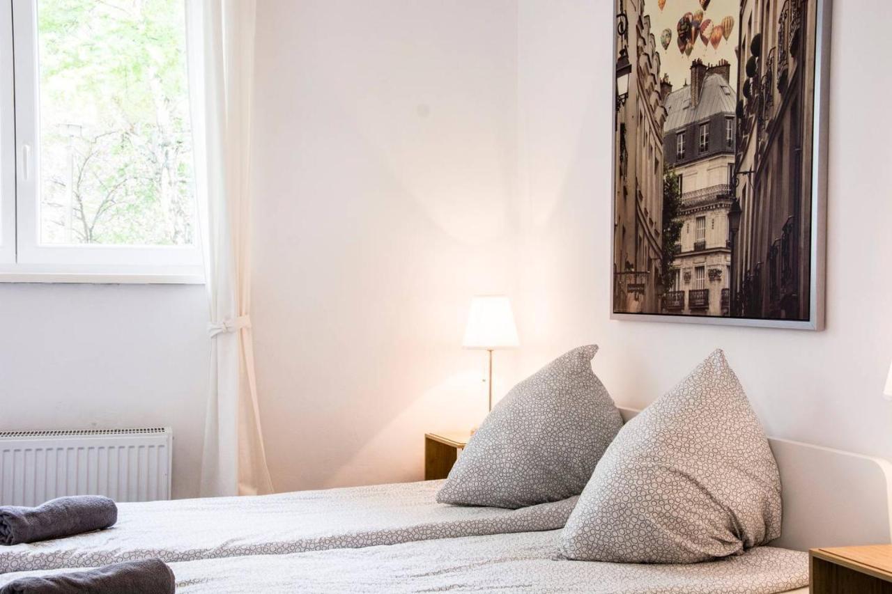 Casa vacanze With 3 Bedroom +1.5 Bthrm +a/c In Prenzlauer Berg