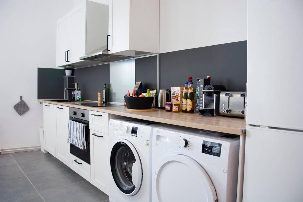 With 3 Bedroom +1.5 Bthrm +a/c In Prenzlauer Berg Berlim