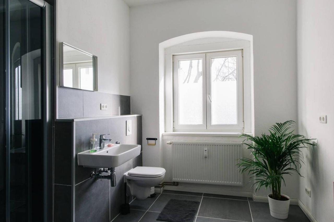 Casa vacanze With 3 Bedroom +1.5 Bthrm +a/c In Prenzlauer Berg Berlino