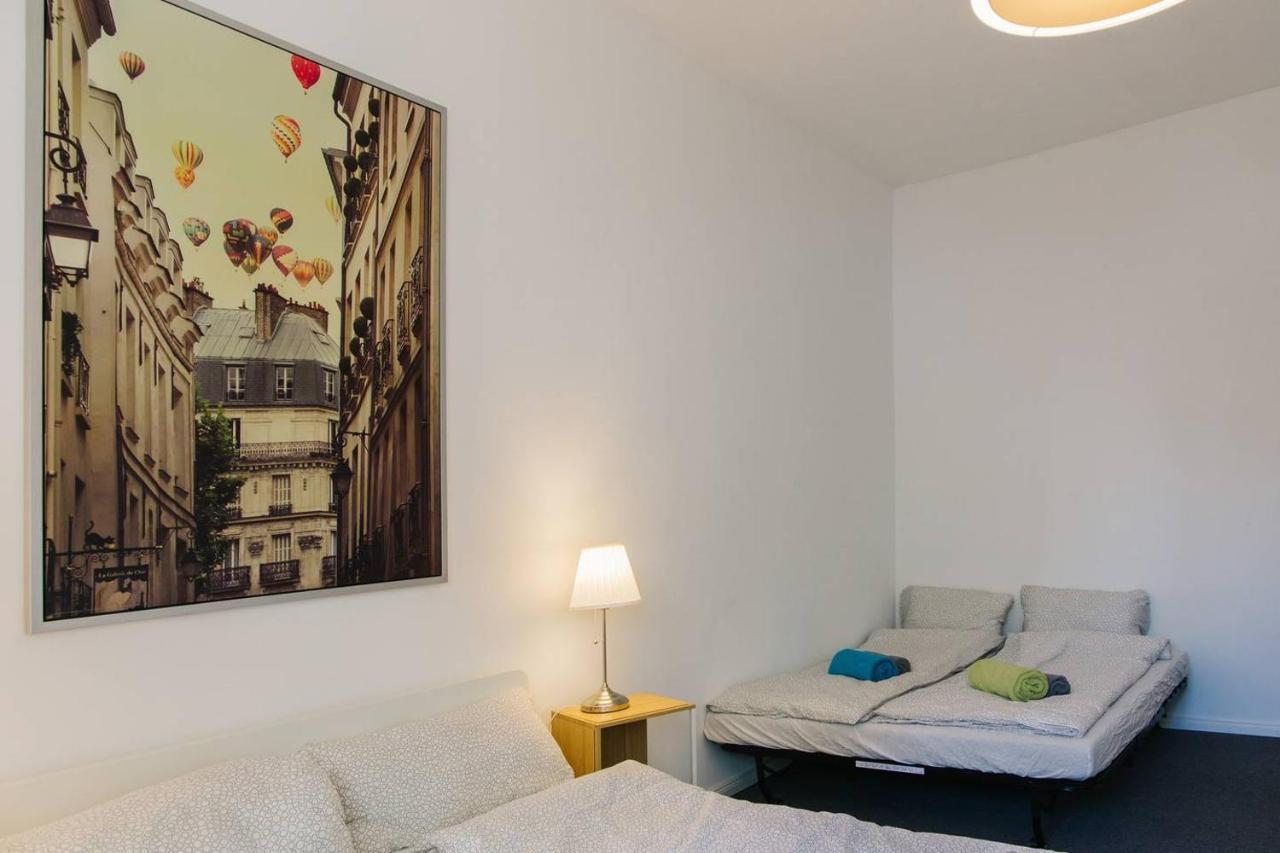 With 3 Bedroom +1.5 Bthrm +a/c In Prenzlauer Berg Berlino