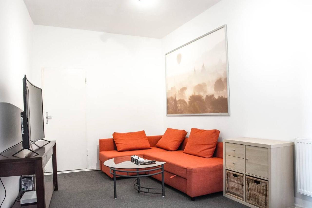 With 3 Bedroom +1.5 Bthrm +a/c In Prenzlauer Berg