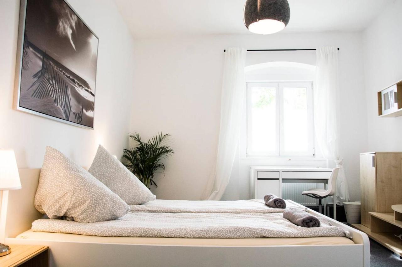 With 3 Bedroom +1.5 Bthrm +a/c In Prenzlauer Berg Casa vacanze *