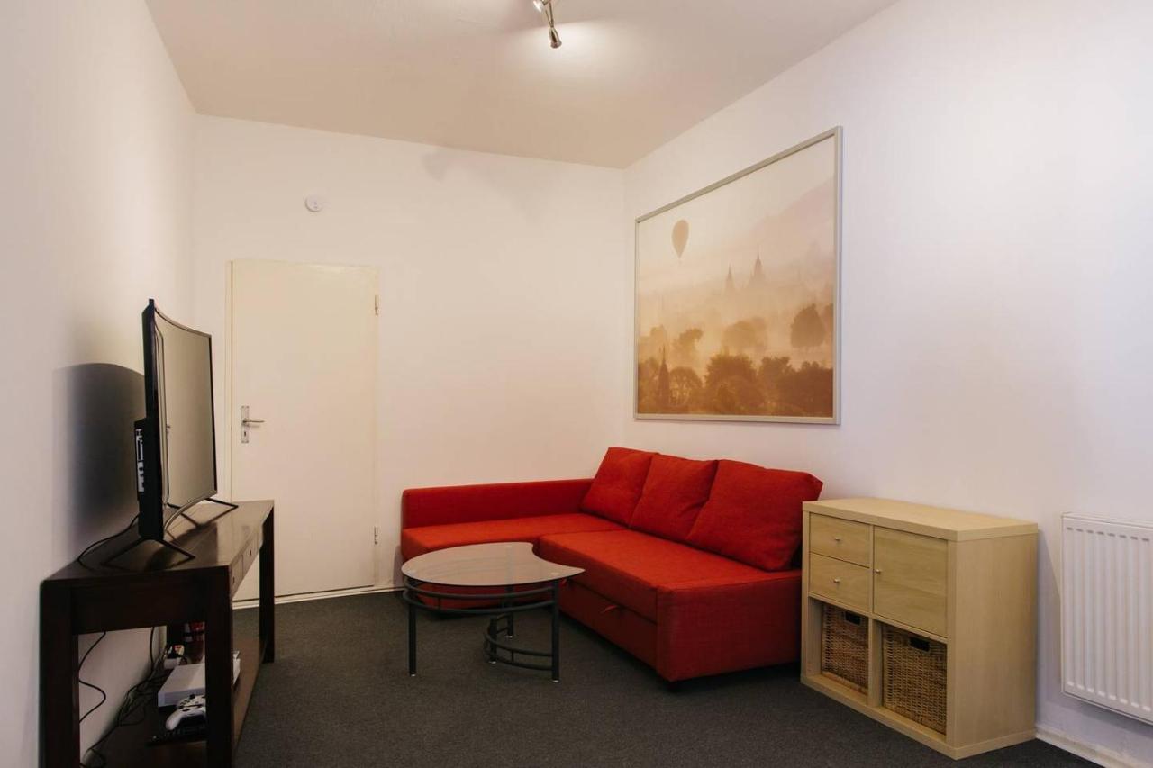 Casa vacanze With 3 Bedroom +1.5 Bthrm +a/c In Prenzlauer Berg Berlino